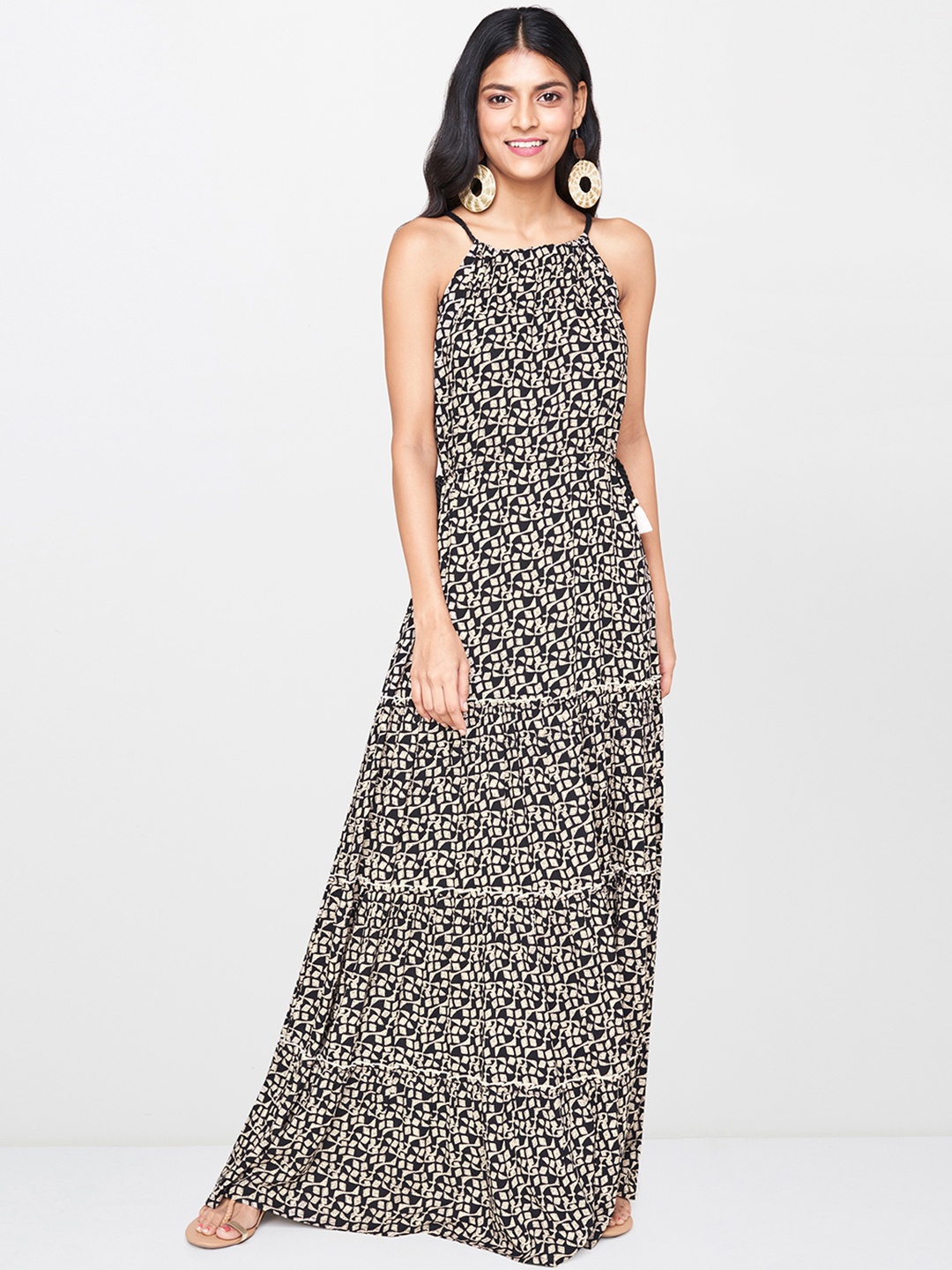 

Global Desi Women Black & Off-White Printed Maxi Dress