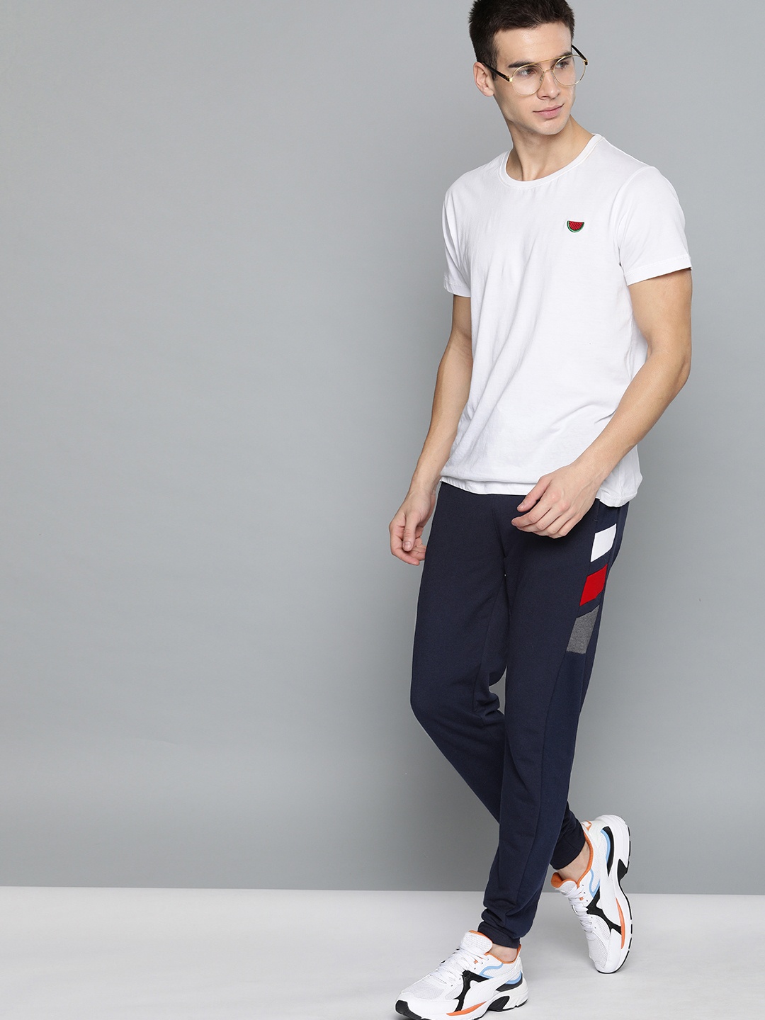 

Harvard Men Navy Blue Solid Joggers