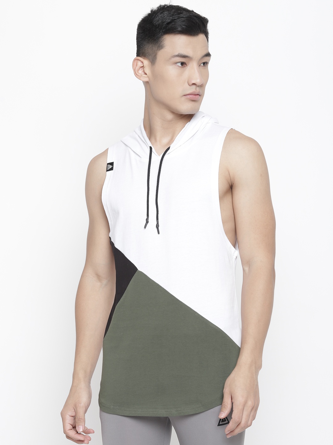 

Aesthetic Bodies Men White & Green Colourblocked Hooded T-shirt