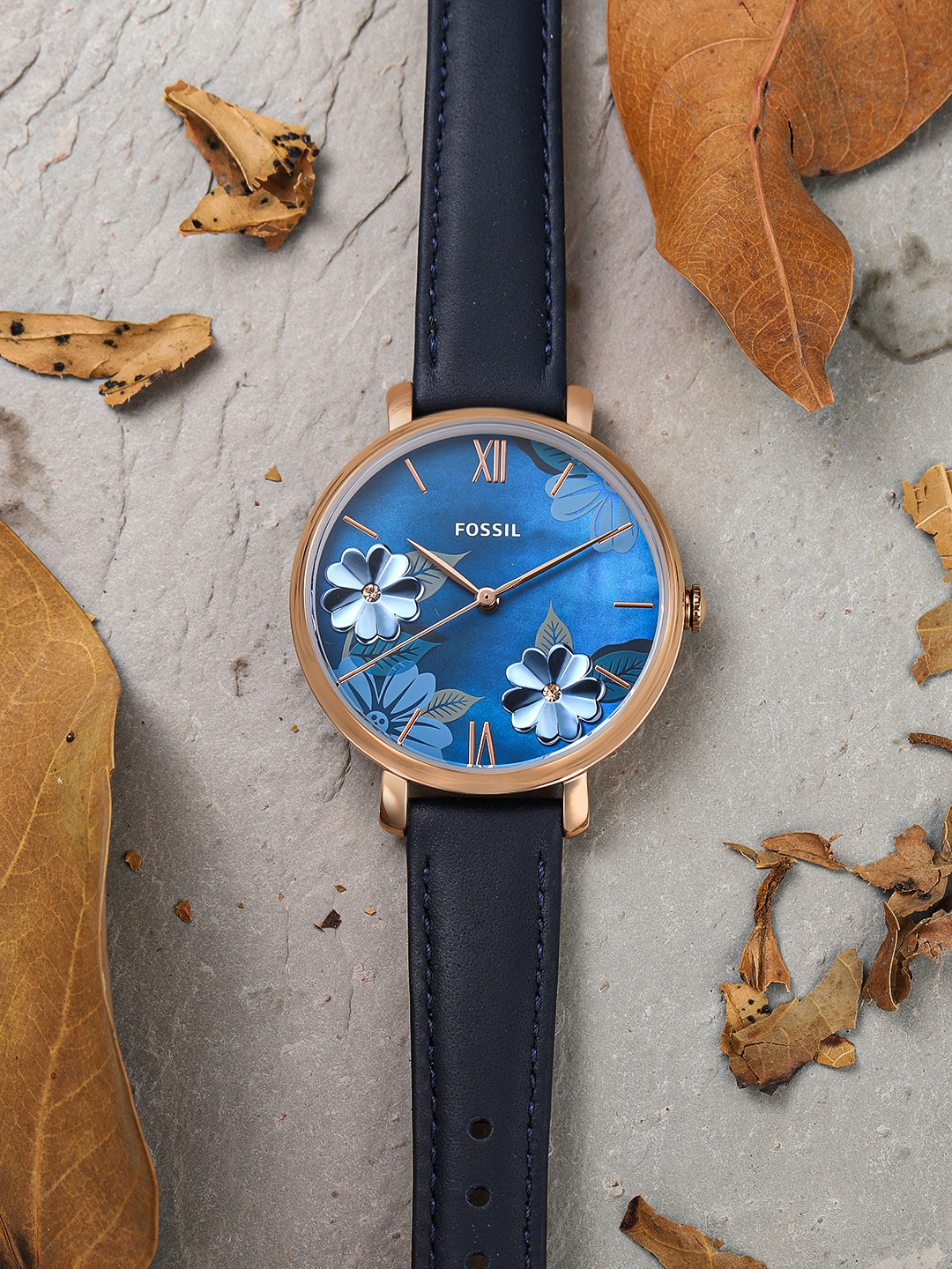 

Fossil Women Blue Analogue Leather Watch