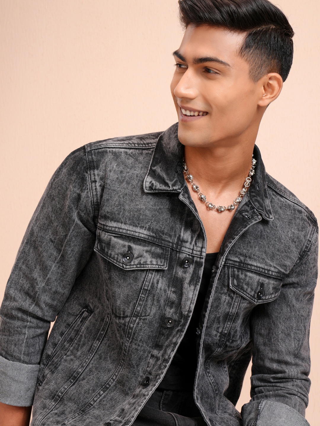 

LOCOMOTIVE Men Washed Denim Trucker Jacket, Grey