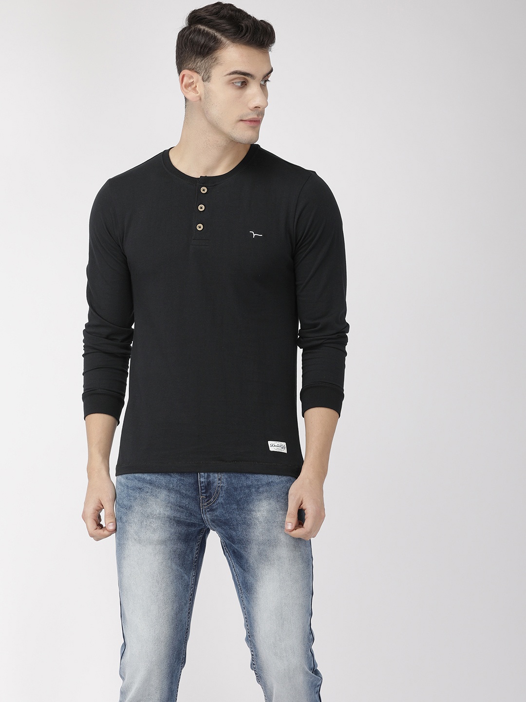 

Flying Machine Men Black Solid Henley Neck Pure Cotton T-shirt