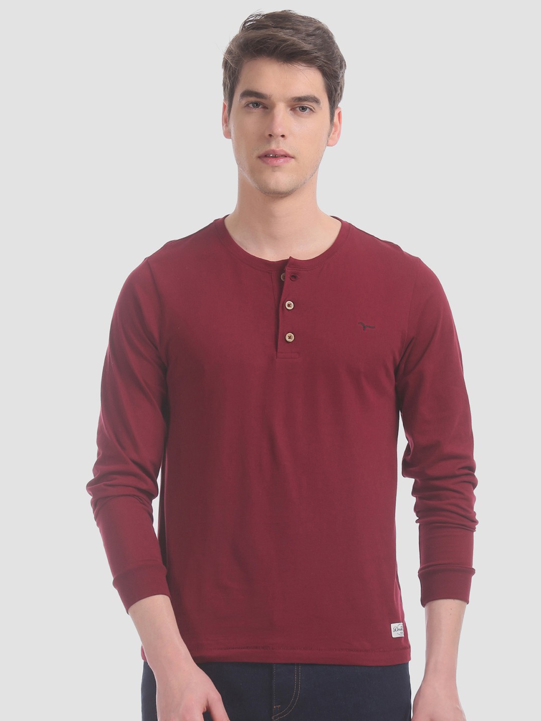 

Flying Machine Men Maroon Solid Henley Neck Pure Cotton T-shirt