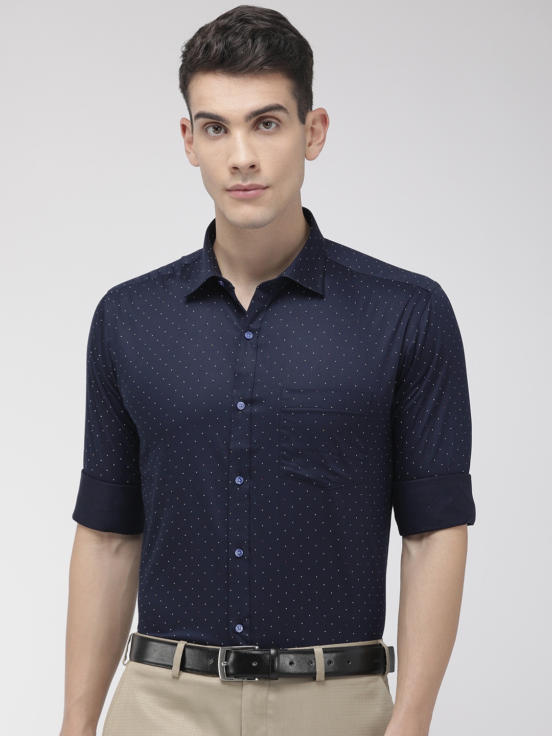 

Park Avenue Men Navy Blue Slim Fit Striped Casual Shirt