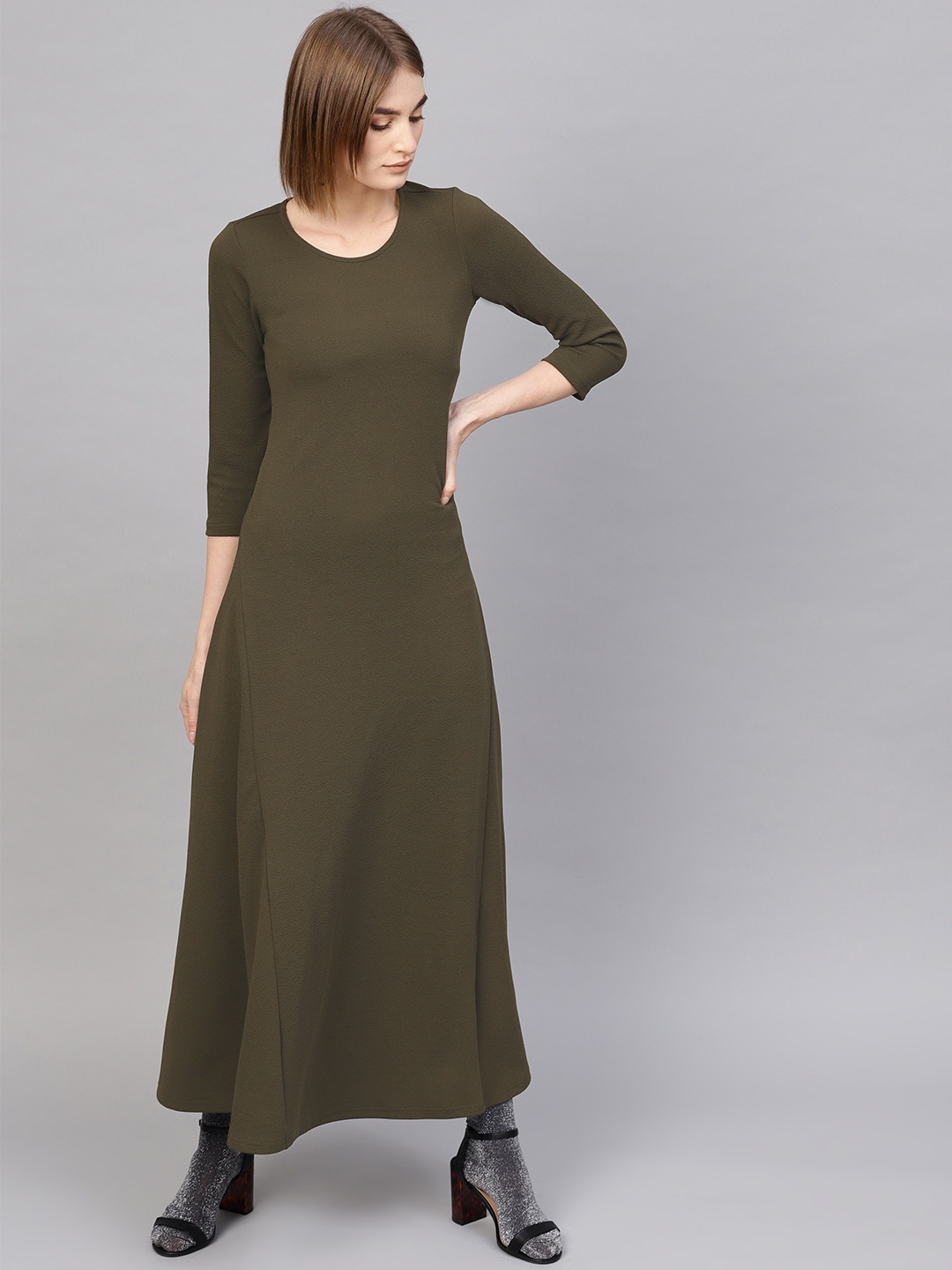 

SASSAFRAS Women Olive Green Solid Maxi Dress