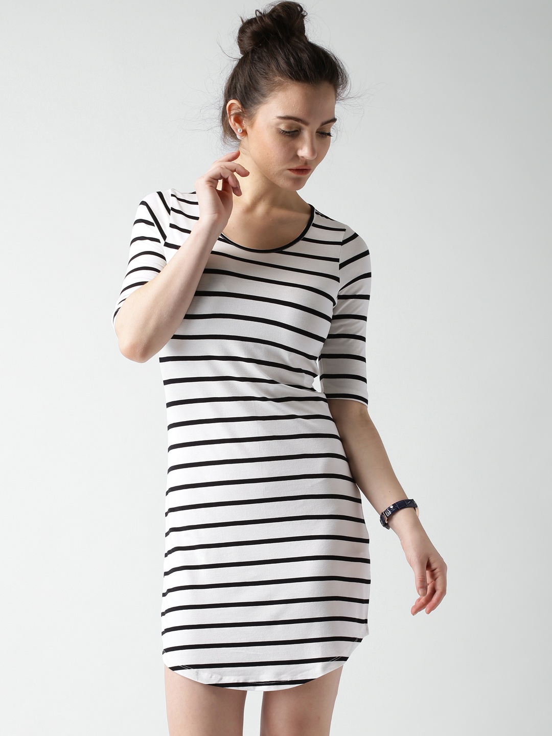 

Mast & Harbour White & Black Striped Jersey Dress