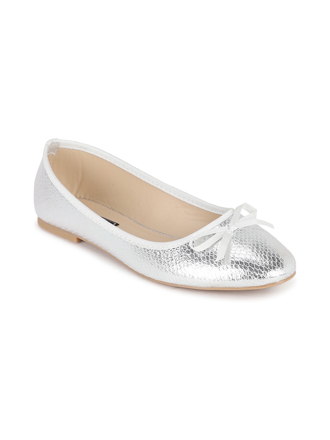 

Allen Solly Women White Textured Leather Ballerinas