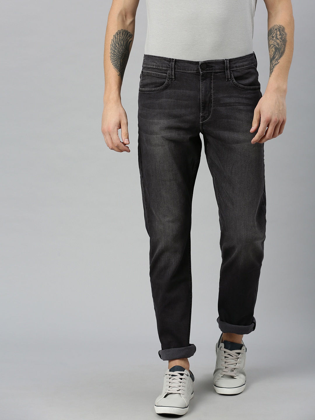 

Lee Men Black Regular Fit Mid-Rise Clean Look Jeans