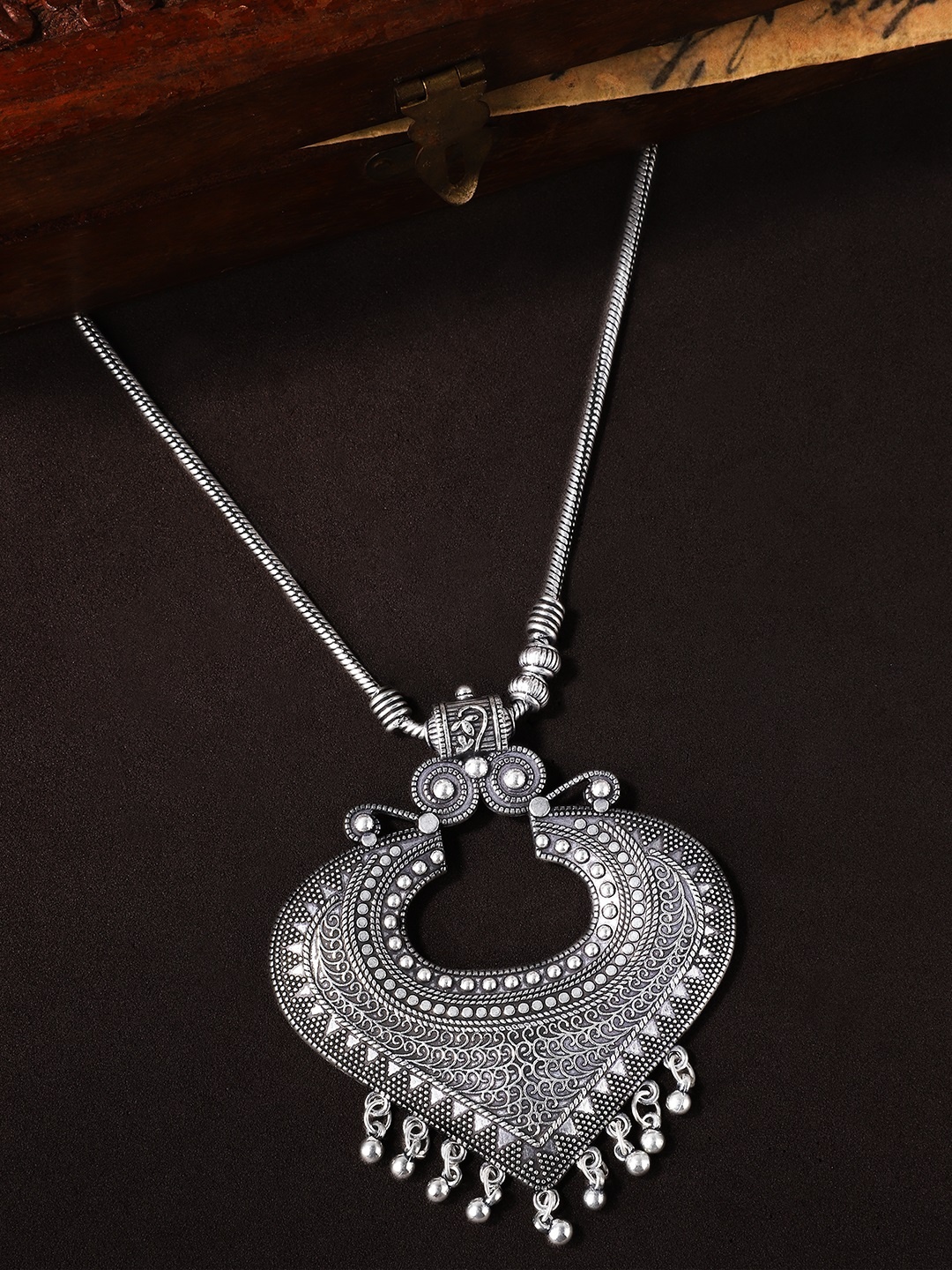 

Rubans Silver-Plated Oxidised Necklace