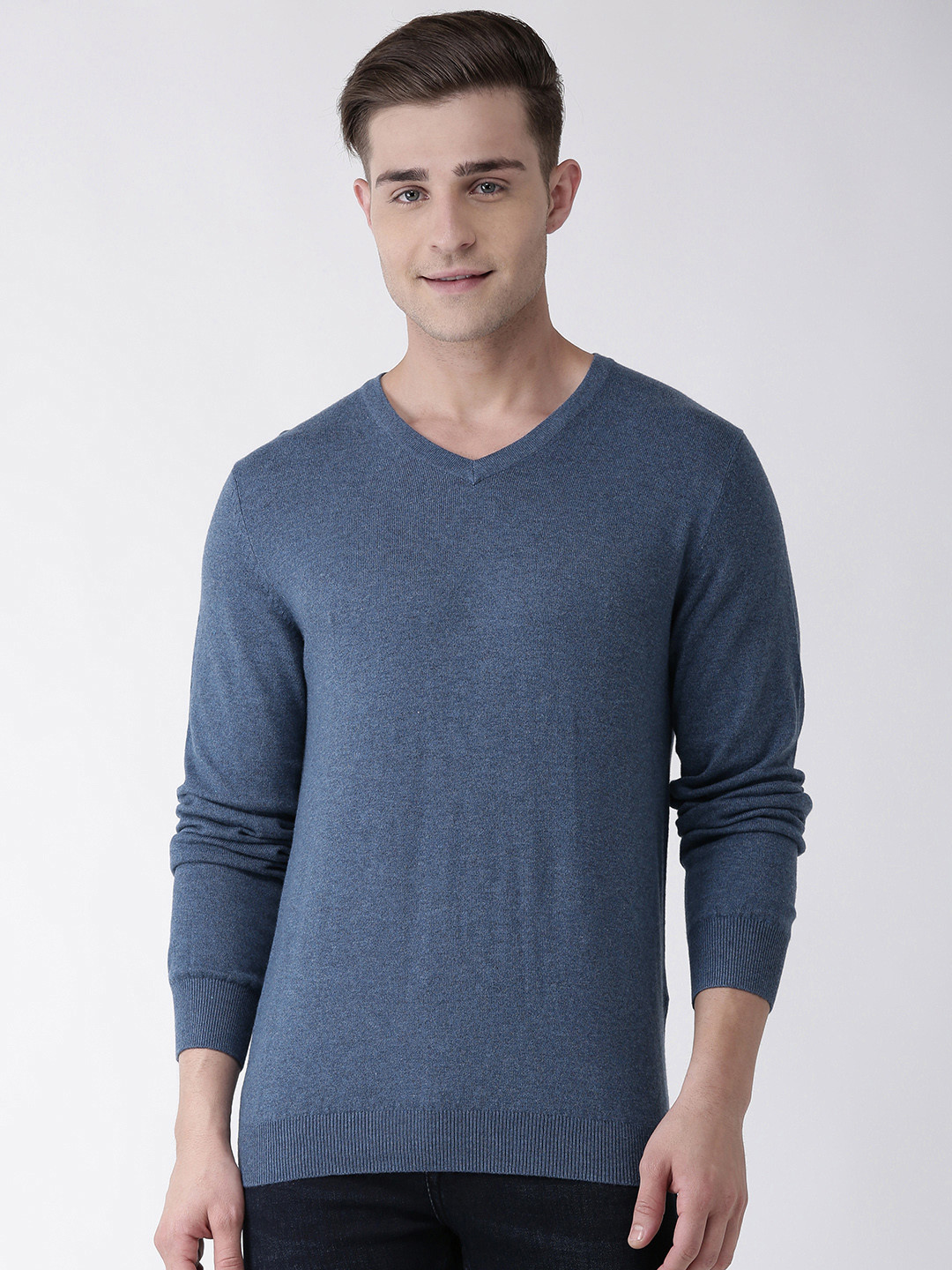 

Celio Men Blue Solid Pullover Sweater