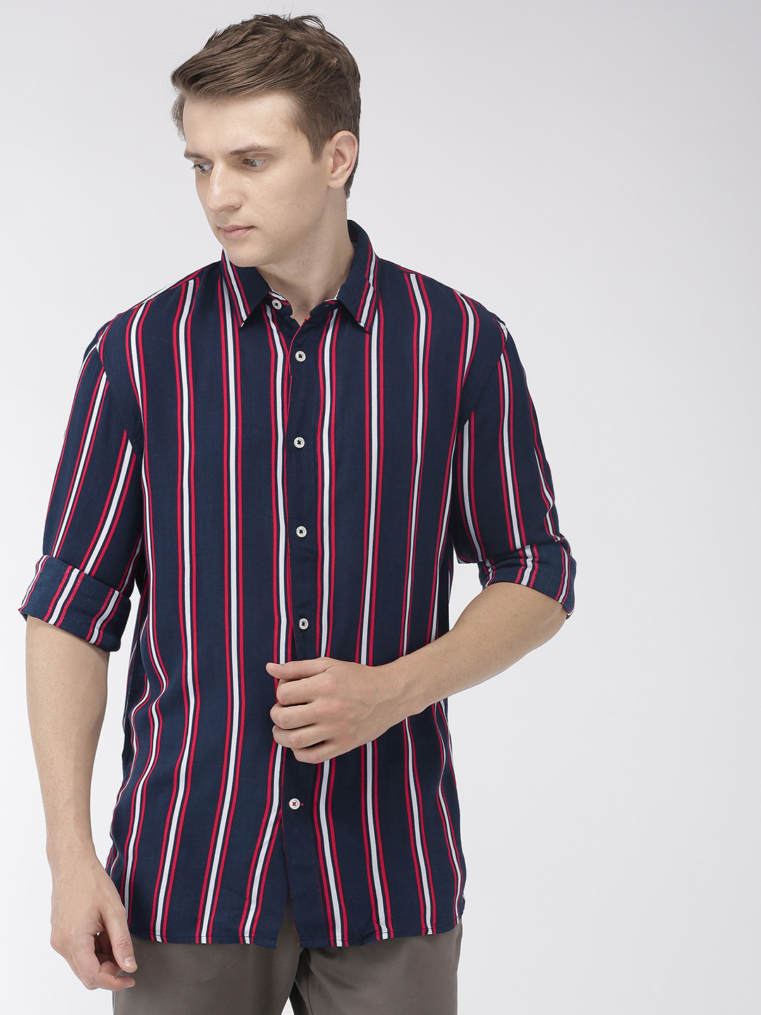 

Celio Men Navy Blue & White Regular Fit Striped Casual Shirt