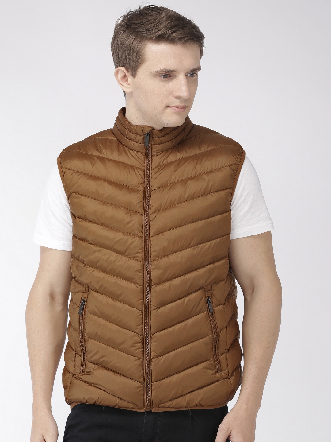 

Celio Men Brown Solid Packable Lightweight Puffer Jacket