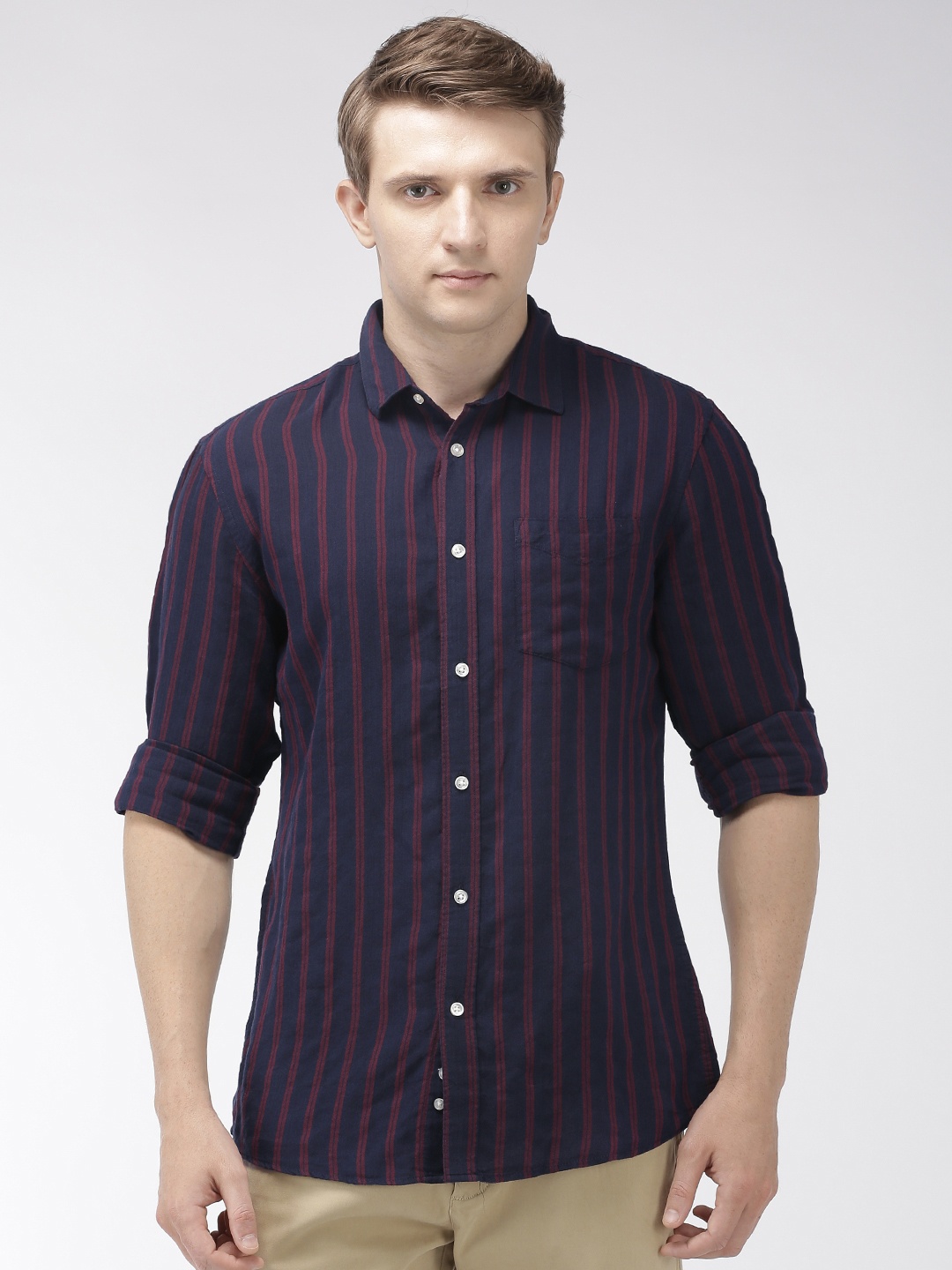 

Celio Men Navy Blue & Maroon Slim Fit Striped Casual Shirt