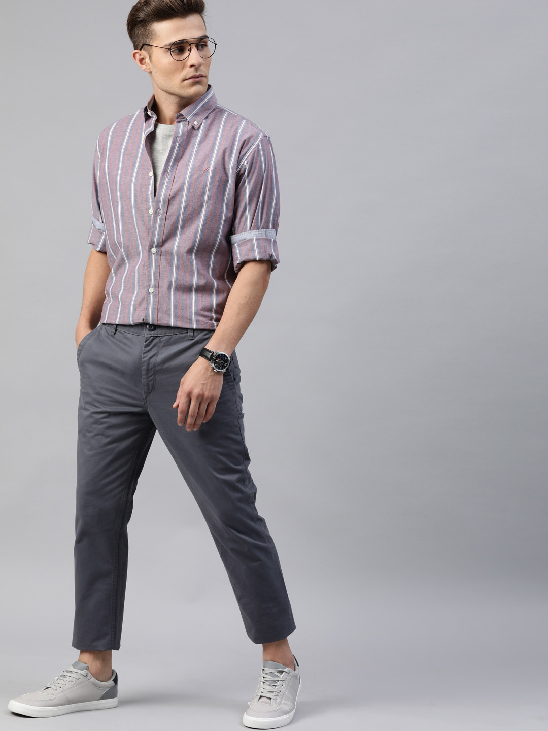 

Nautica Men Mauve & Navy Blue Classic Regular Fit Striped Casual Shirt