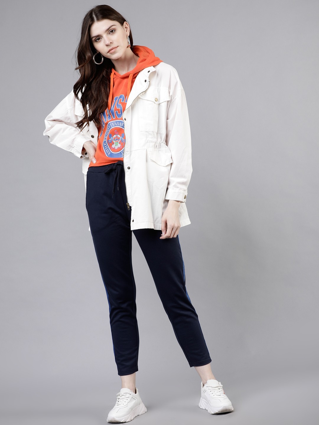 

Tokyo Talkies Women Navy Blue Solid Slim-Fit Track Pants