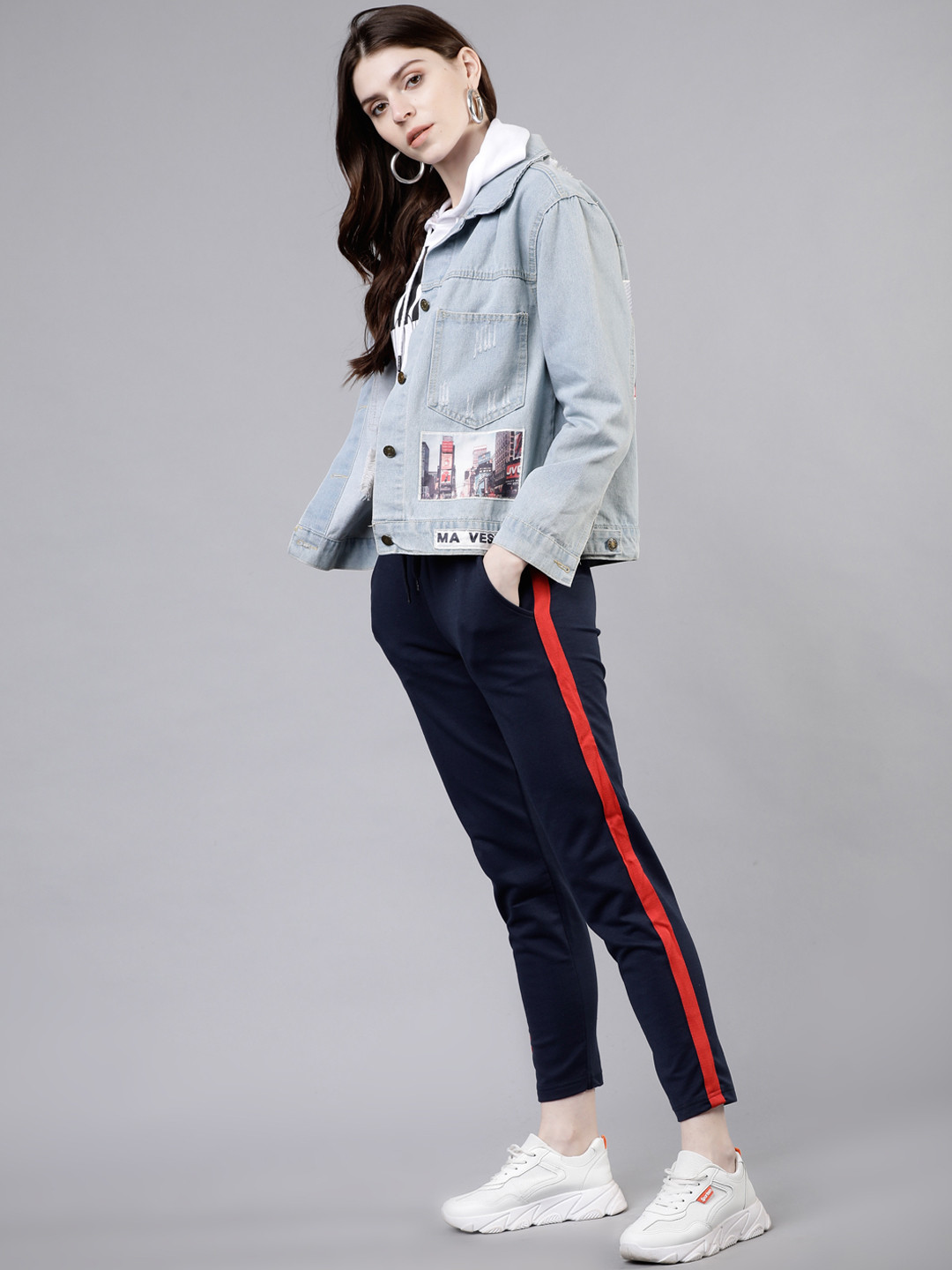 

Tokyo Talkies Women Navy Blue Solid Slim-Fit Track Pants
