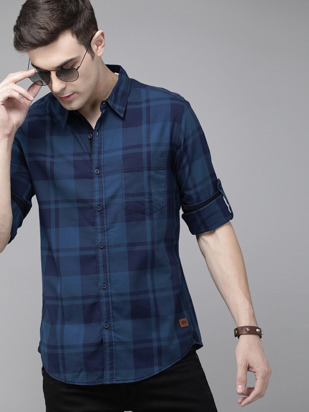 

Roadster Men Navy Blue Regular Fit Checked Sustainable Casual Shirt