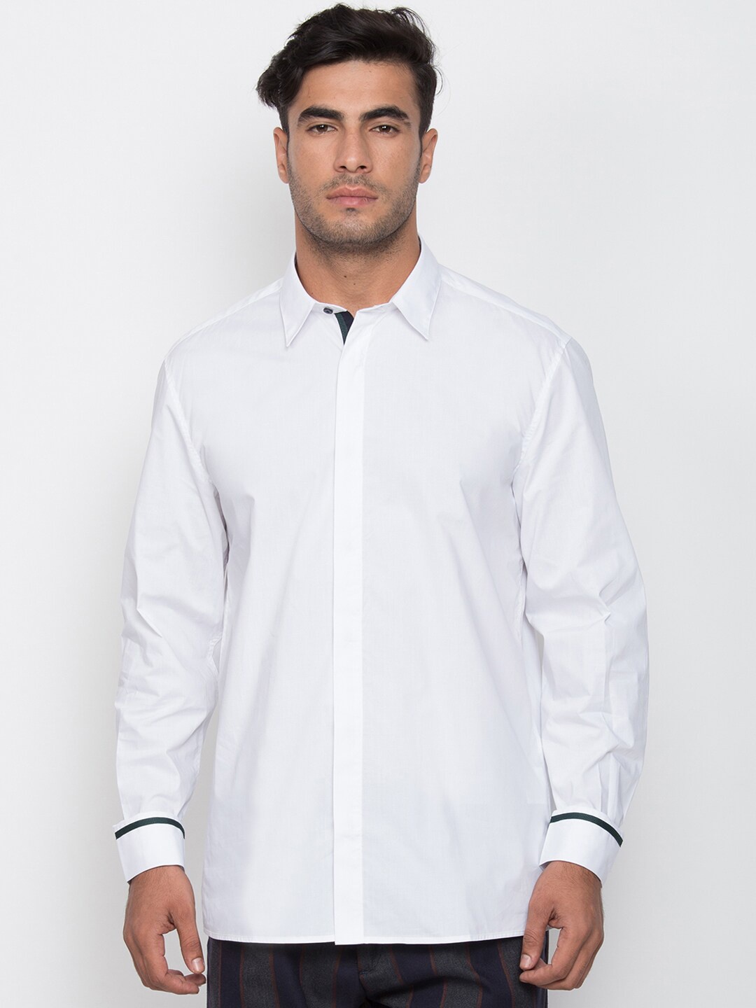 

Antony Morato Men White Slim Fit Solid Casual Shirt