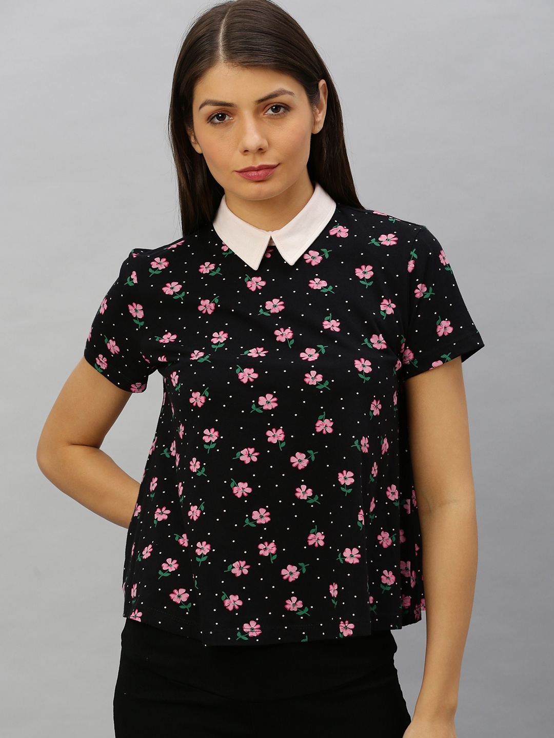 

Chemistry Women Black & Pink Floral Printed Polo Collar T-shirt