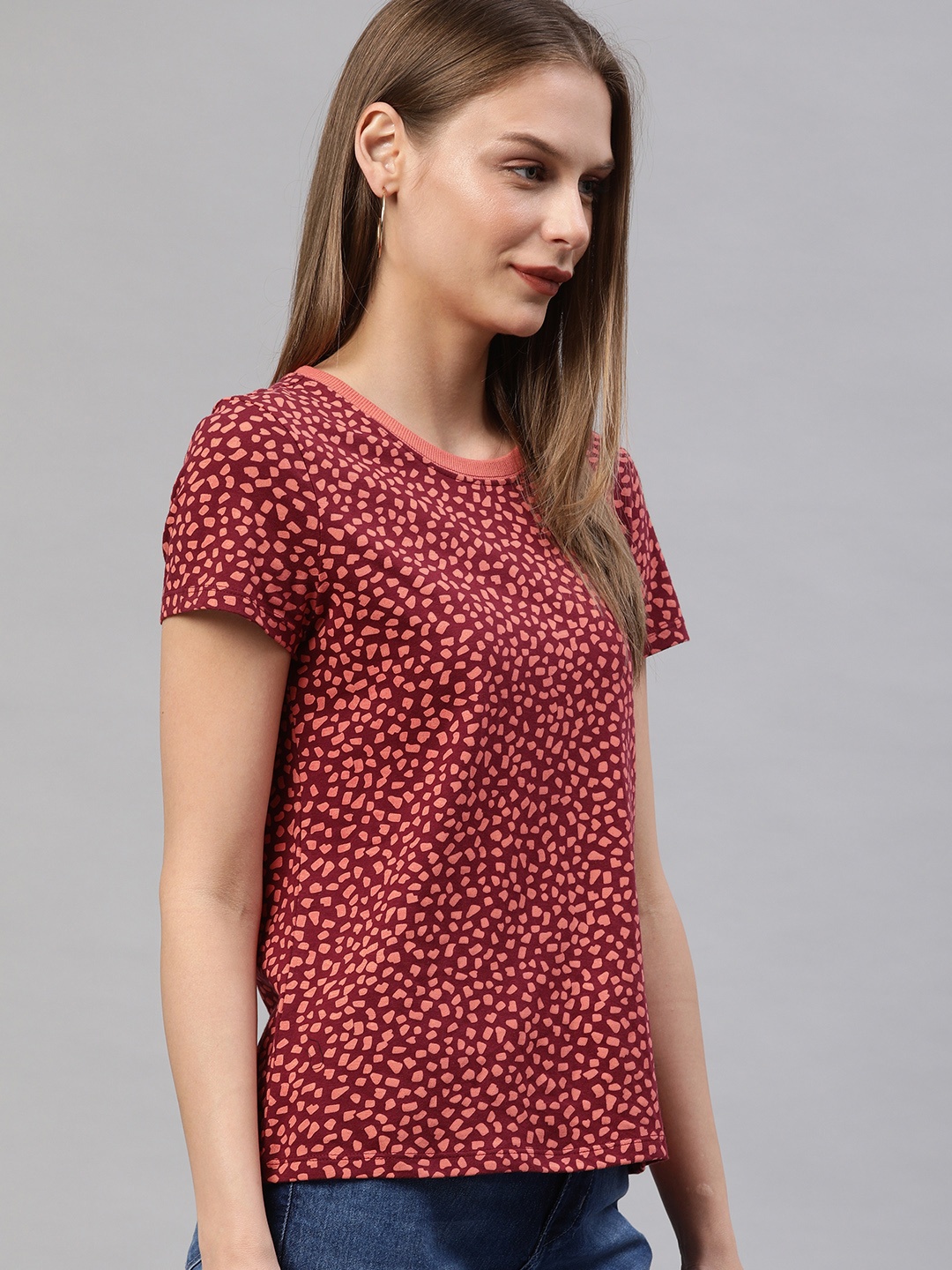 

Chemistry Women Maroon & Pink Printed Round Neck T-shirt