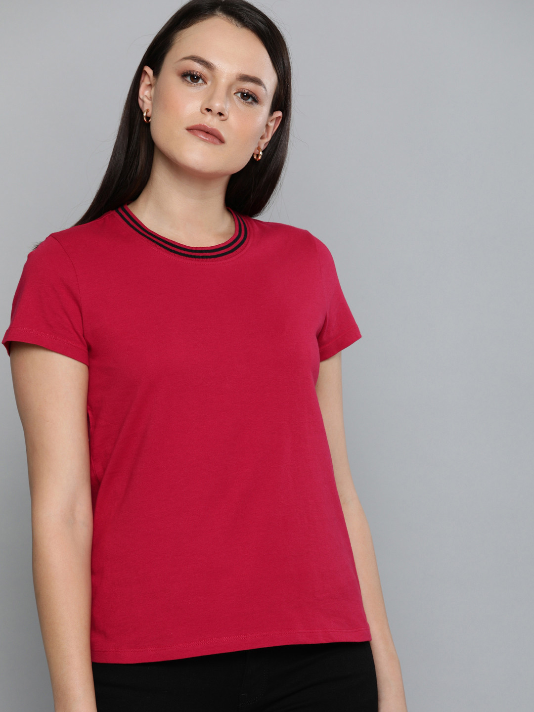 

Chemistry Women Red Solid Round Neck Pure Cotton T-shirt