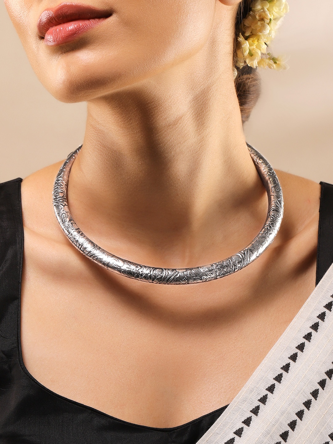 

Rubans Oxidised Silver Plated Floral and Geometric Design Choker Necklace