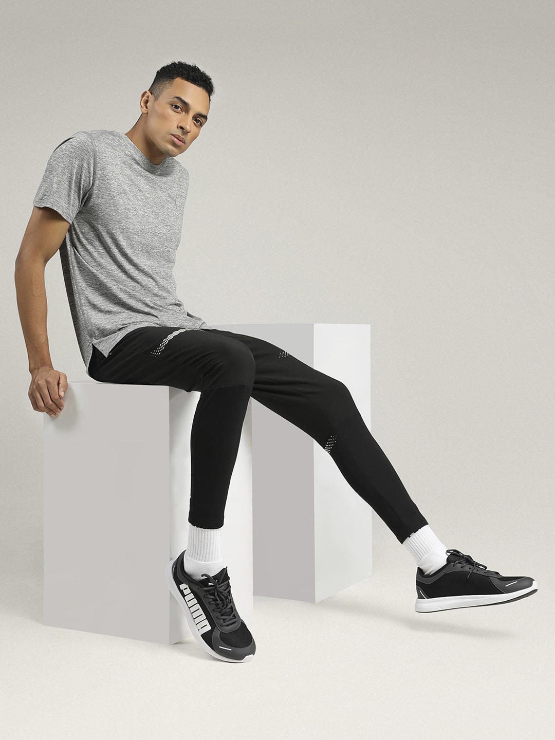

Puma Men Black Printed Seawalk Sneakers
