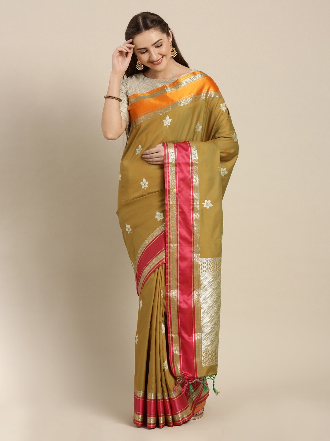 

Mitera Khaki & Pink Silk Blend Woven Design Kanjeevaram Saree