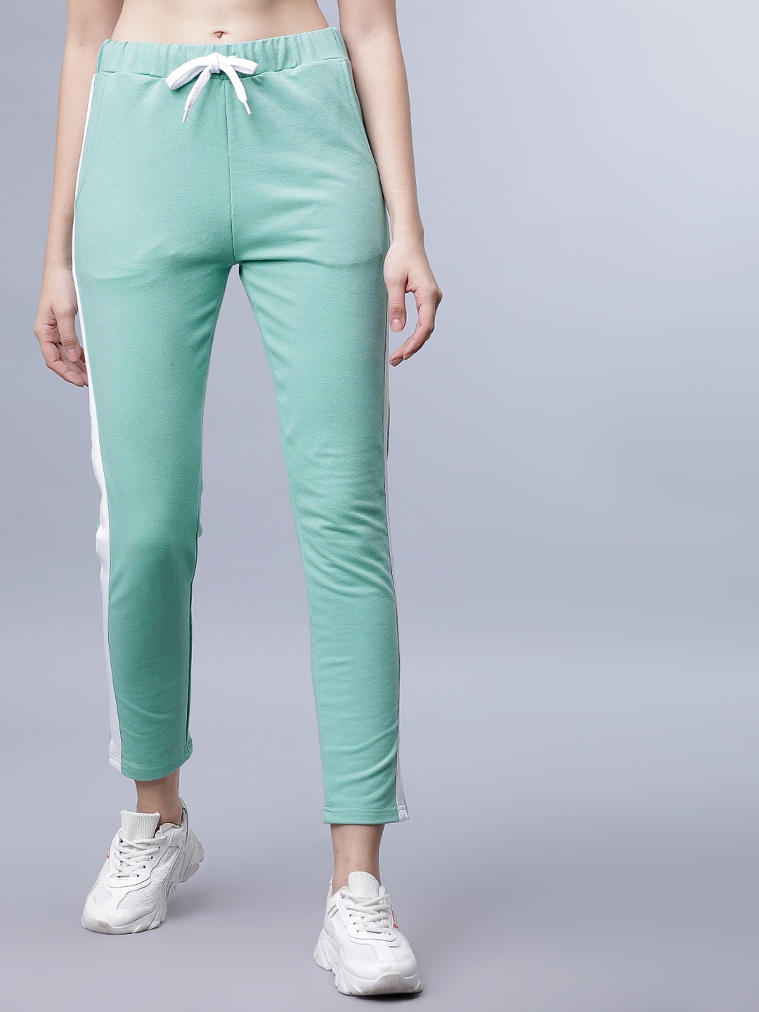 

Tokyo Talkies Women Green Solid Slim-Fit Track Pants