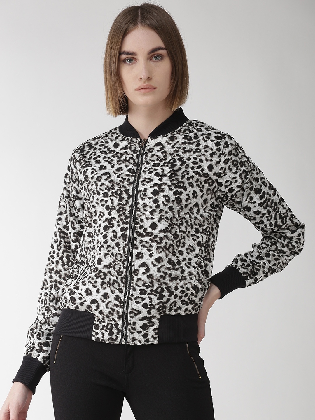

plusS Women Black & Off-White Leopard Print Bomber Jacket