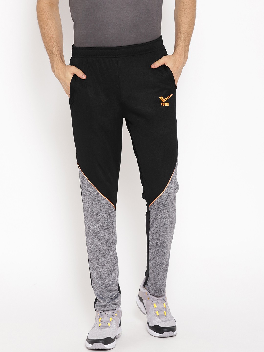 

Yuuki Men Black & Grey Melange Slim Fit Coulourblocked Track Pants