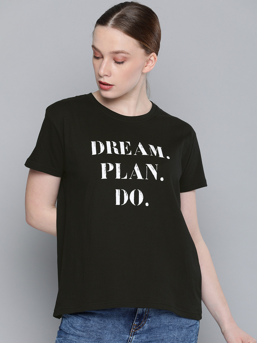 

DILLINGER Women Black Boxy Fit Printed Round Neck Regular Fit Pure Cotton T-shirt