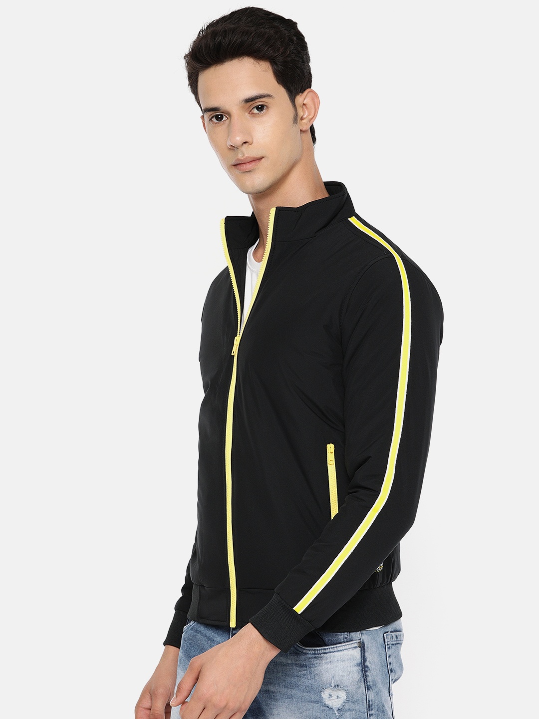 

SPYKAR Men Black Solid Insulator Sporty Jacket