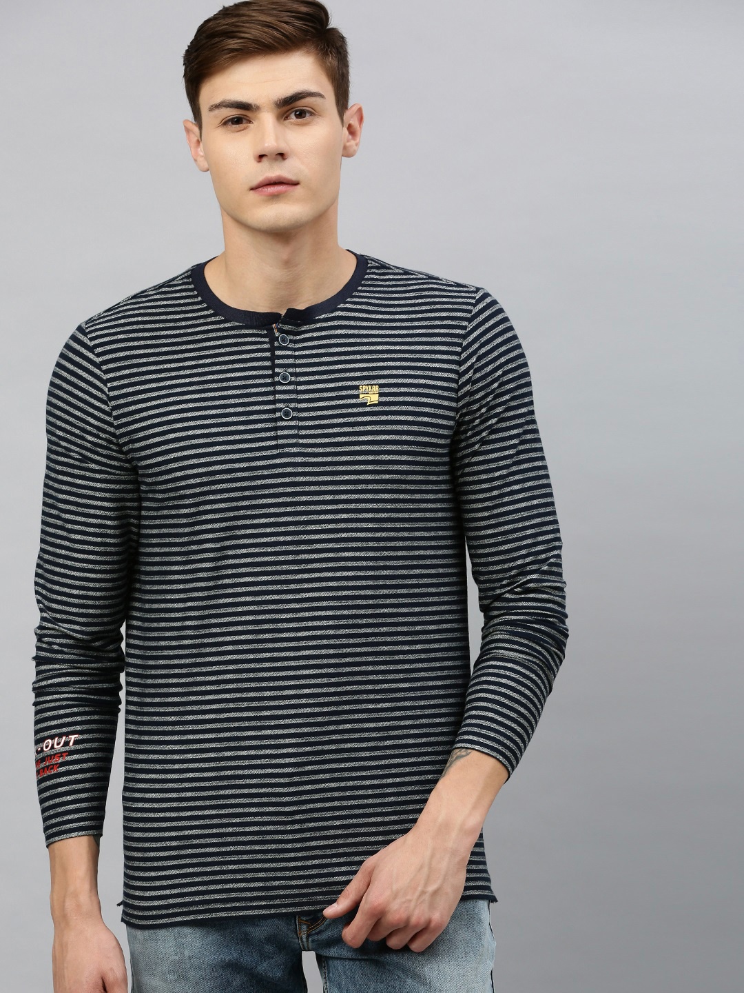 

SPYKAR Men Navy Blue Striped Henley Neck T-shirt
