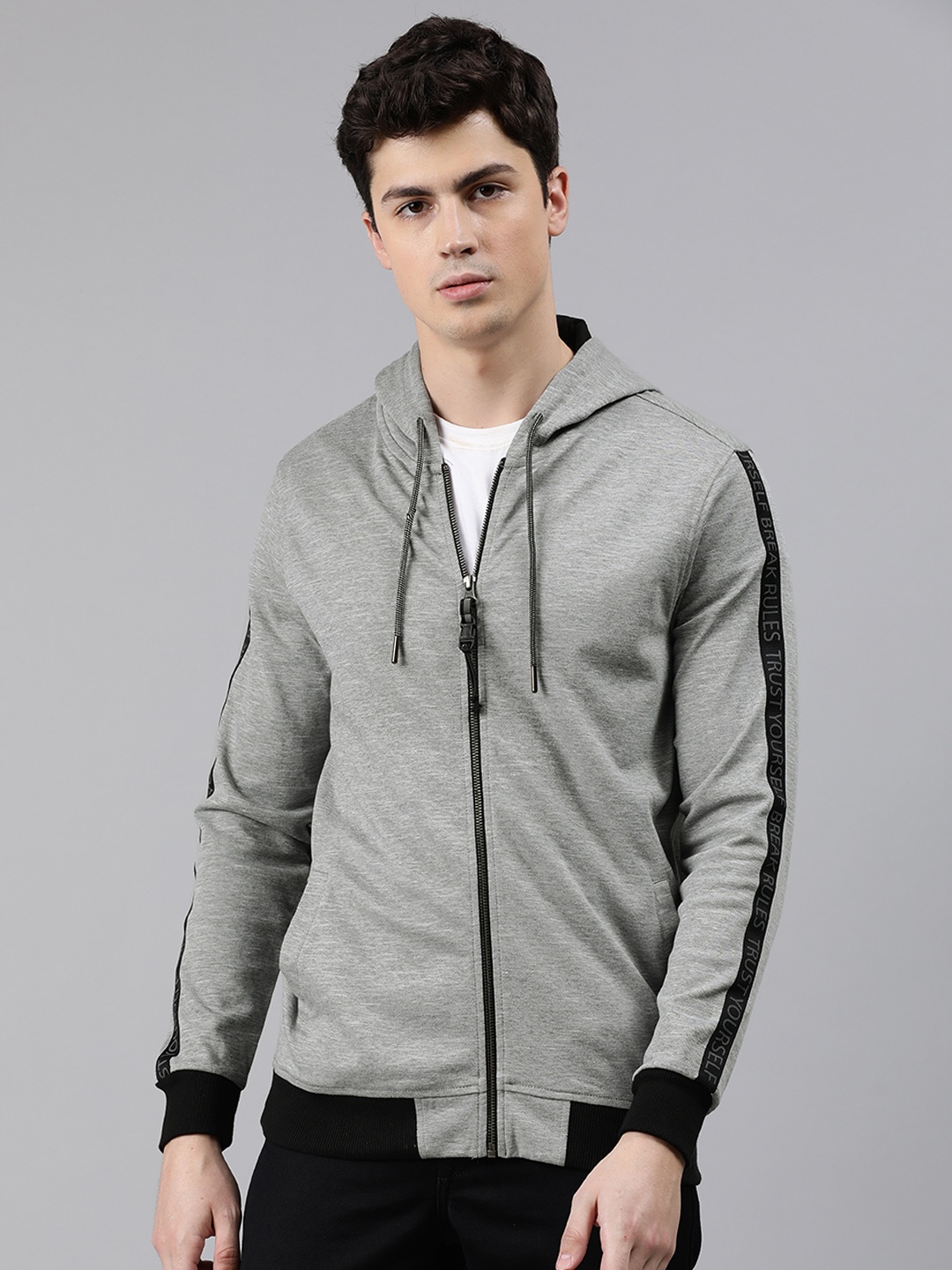 

SPYKAR Men Grey Solid Hooded Sweatshirt with Printed Sleeve