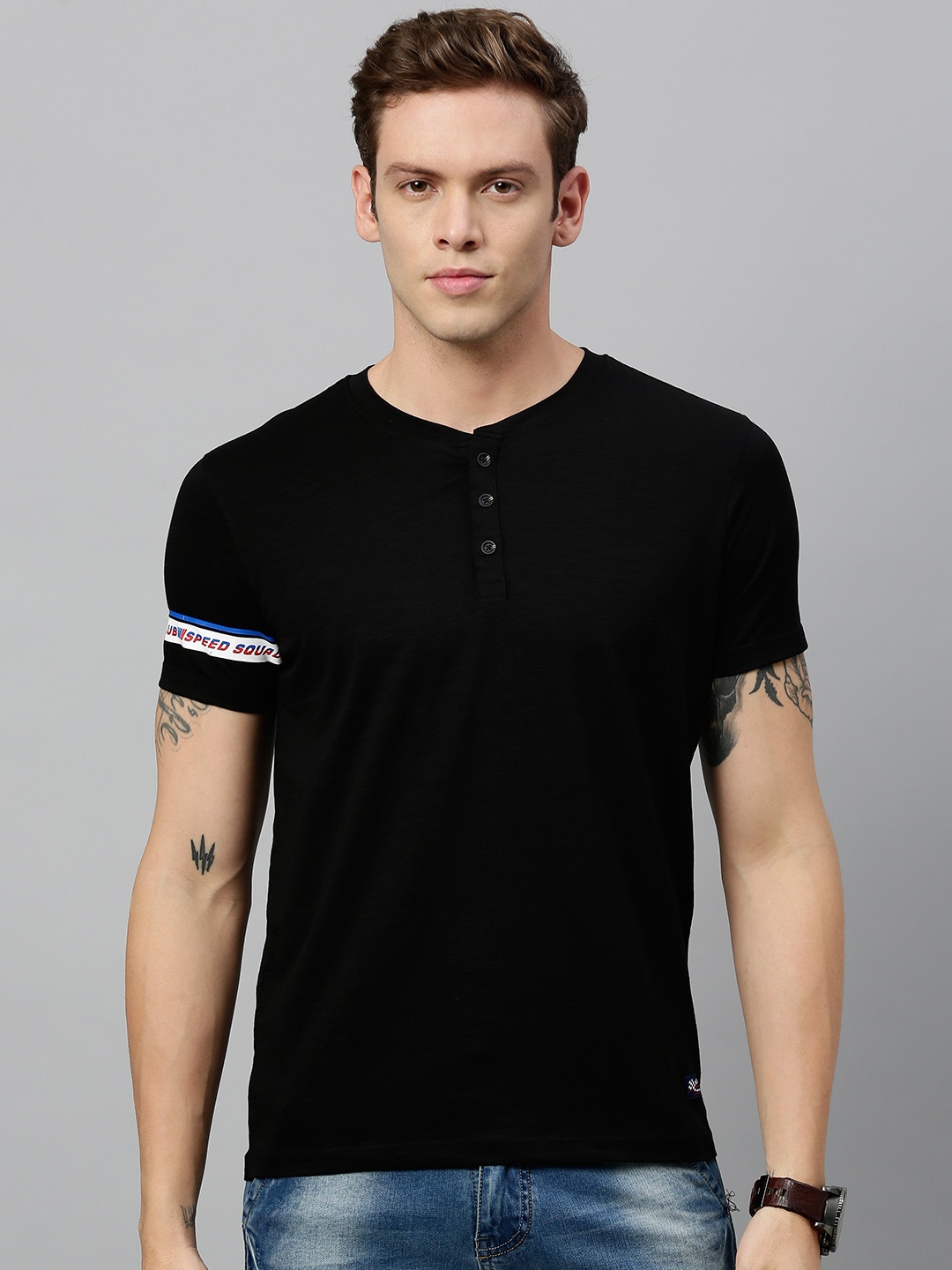 

SPYKAR Men Black Solid Henley Neck T-shirt with Typography Printed Sleeve