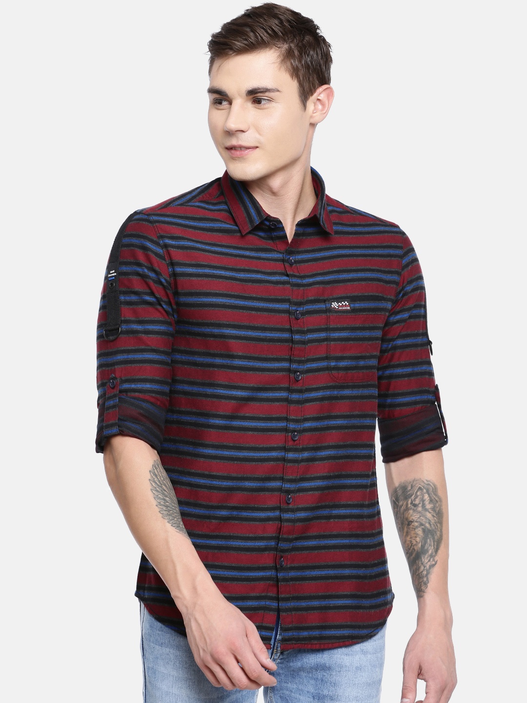 

SPYKAR Men Maroon & Navy Blue Slim Fit Striped Casual Shirt