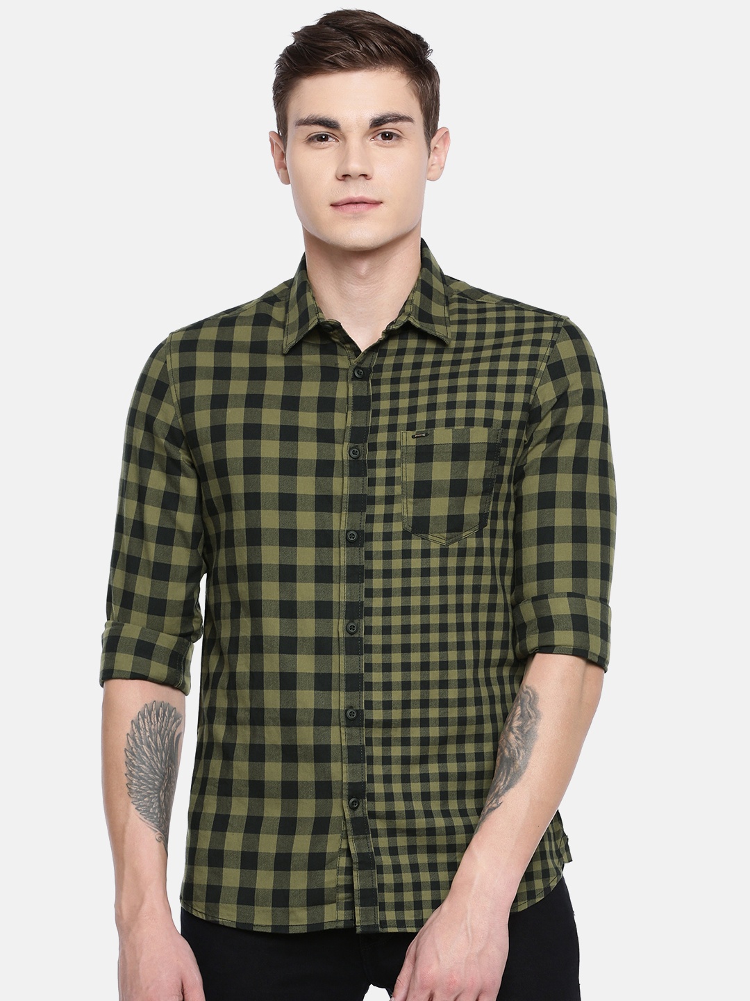 

SPYKAR Men Olive Green & Black Slim Fit Checked Casual Shirt