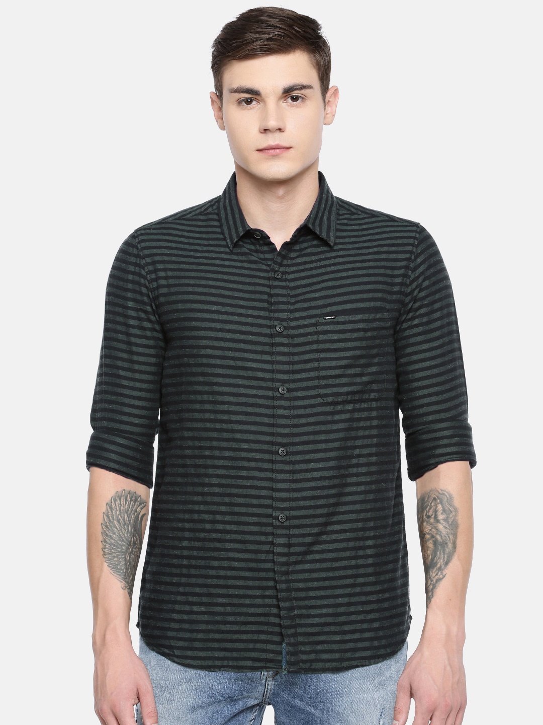 

SPYKAR Men Black & Green Slim Fit Striped Casual Shirt