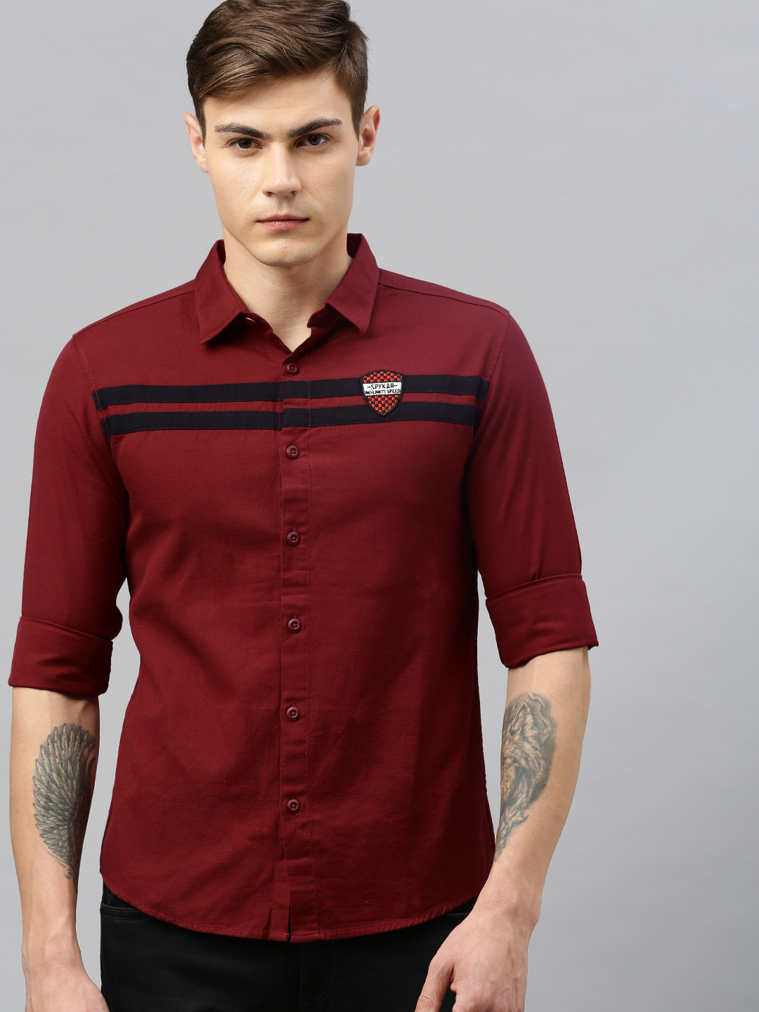 

SPYKAR Men Red & Black Slim Fit Striped Casual Shirt
