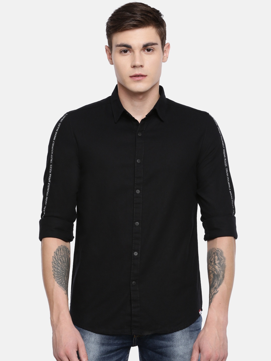 

SPYKAR Men Black Slim Fit Solid Casual Shirt