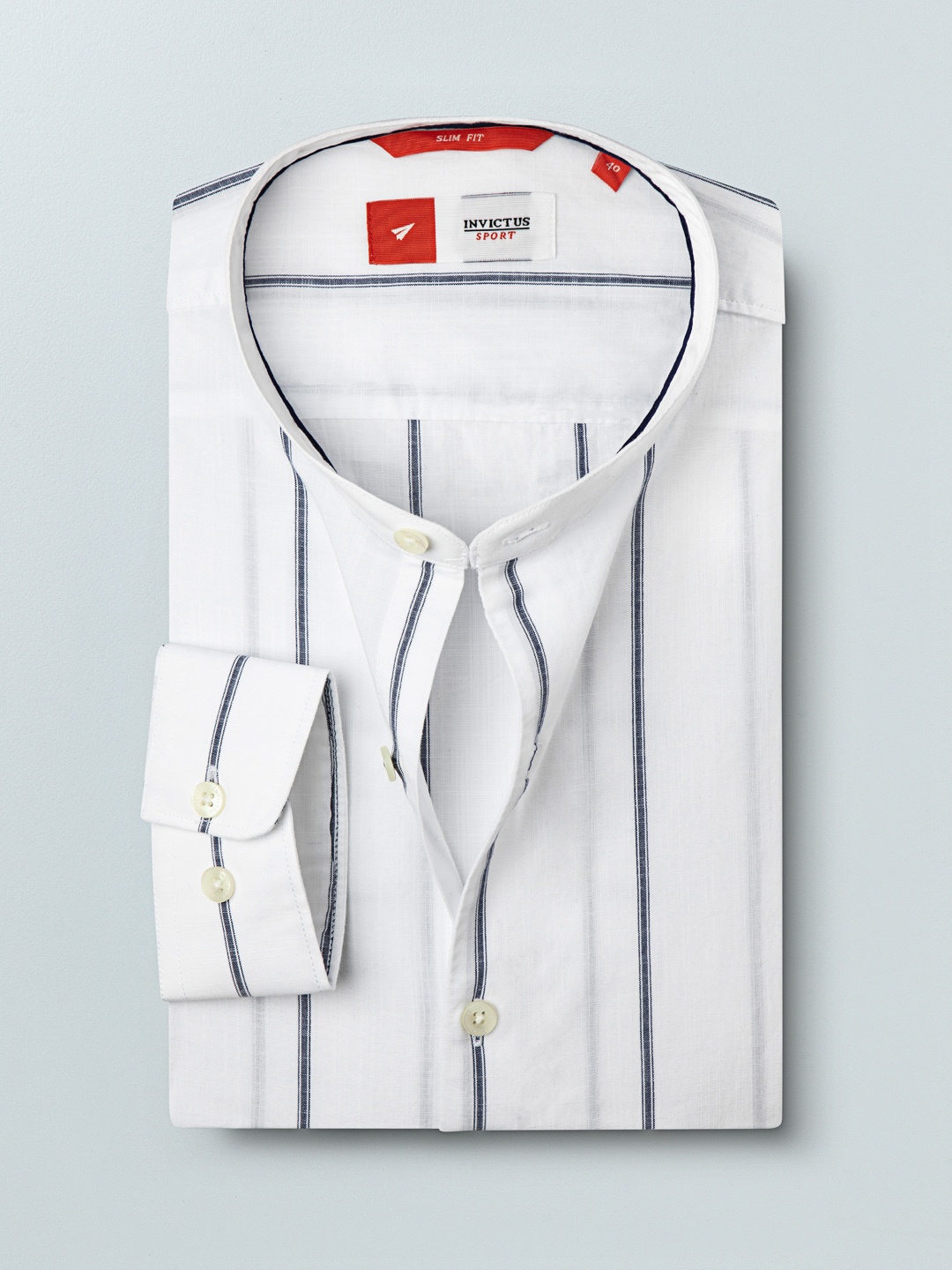 

INVICTUS Men White & Navy Blue Slim Fit Striped Sustainable Casual Shirt