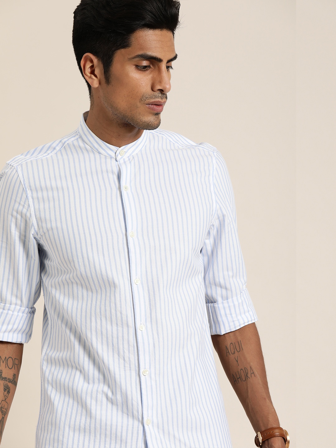 

INVICTUS Men White & Blue Slim Fit Striped Sustainable Casual Shirt
