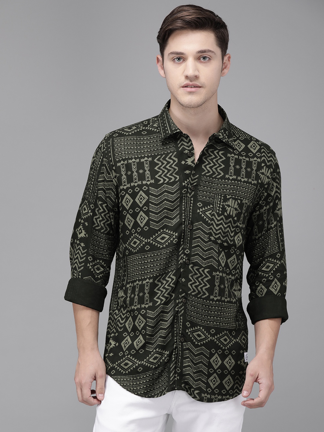 

Bene Kleed Men Green Slim Fit Printed Casual Shirt