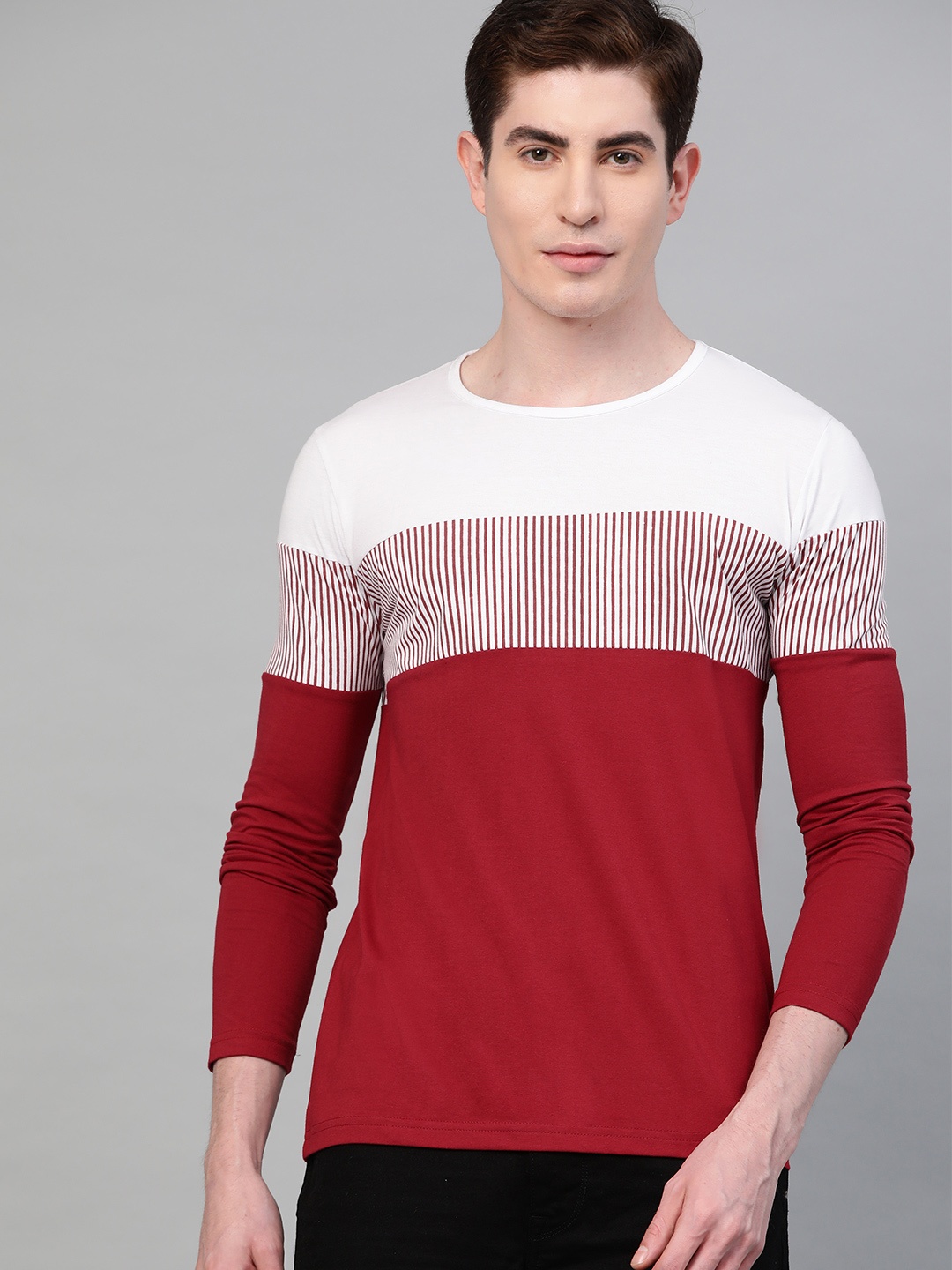 

Seven Rocks Men Red & White Colourblocked Round Neck T-shirt