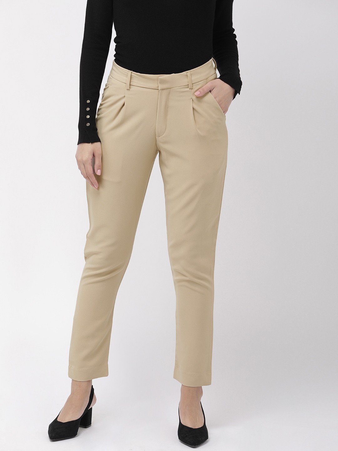 

Go Colors Women Beige Solid Tapered Fit Wrinkle Resistant Cropped Trousers