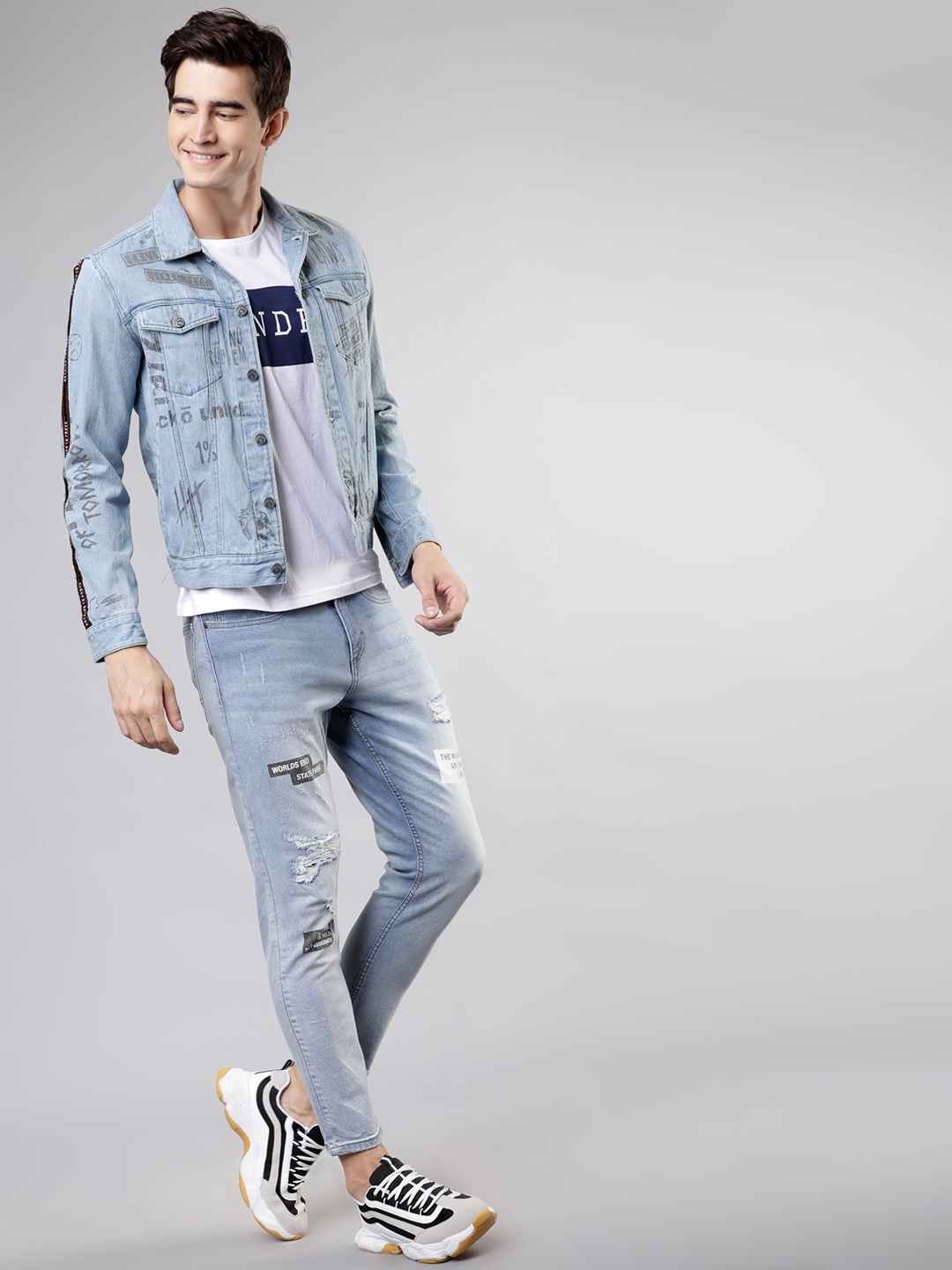 

HIGHLANDER Men Blue Tapered Fit Mid-Rise Low Distress Stretchable Jeans