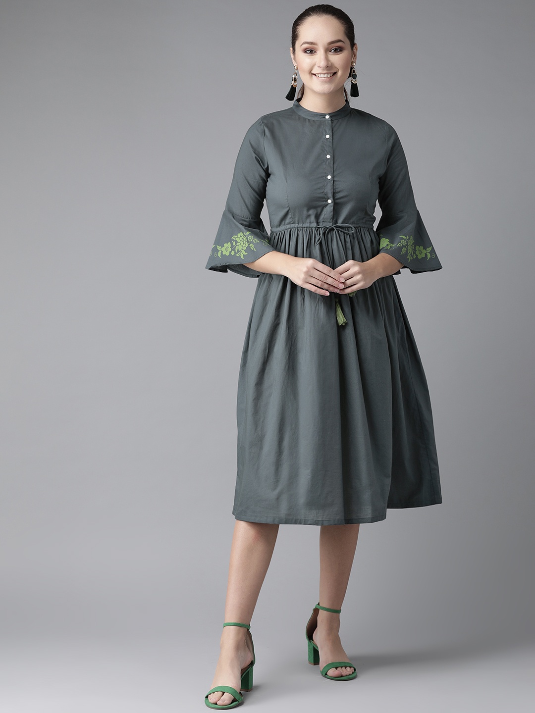 

Hubberholme Women Charcoal Grey Solid A-Line Dress
