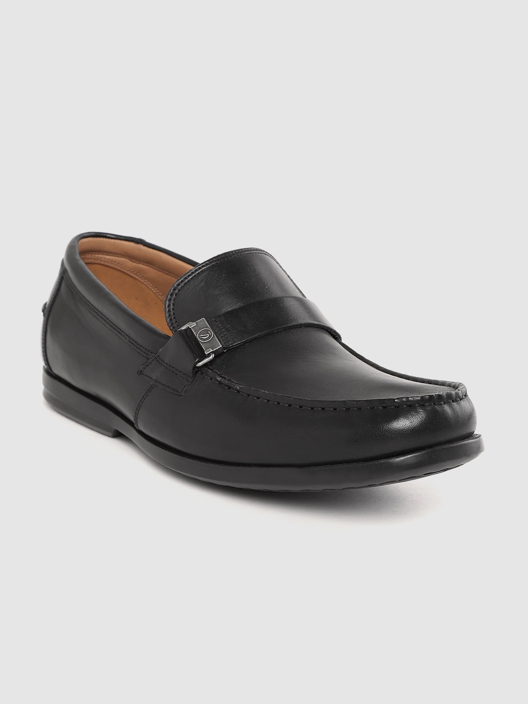 

Clarks Men Black Solid Leather Loafers