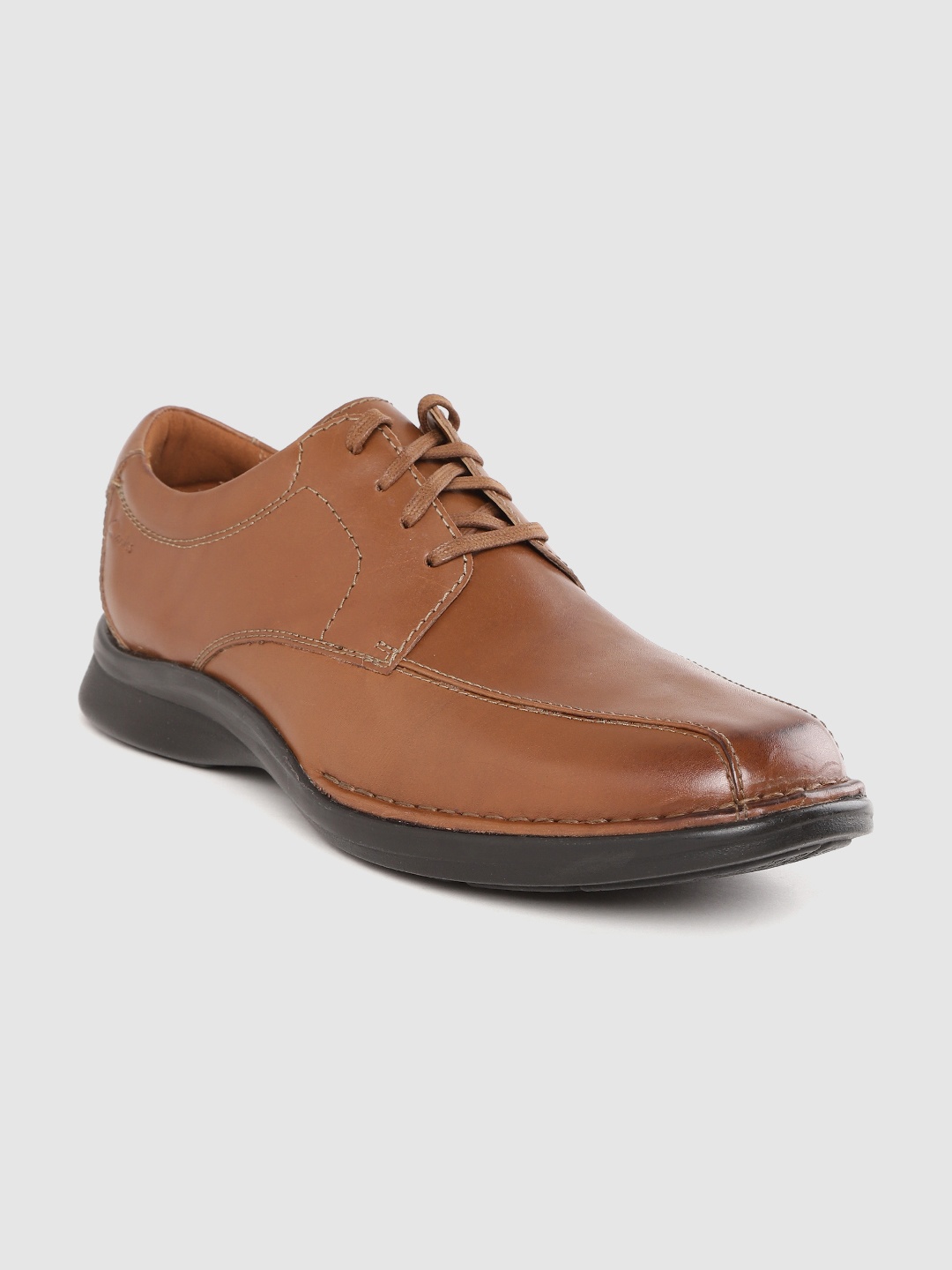 

Clarks Men Brown Solid Leather Formal Derbys